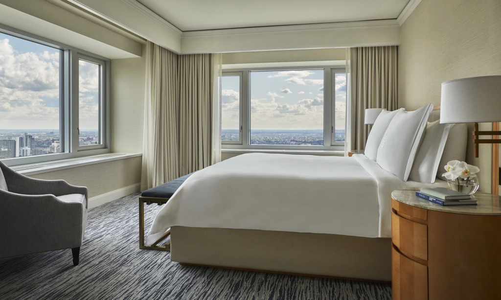 Отель Four Seasons Chicago