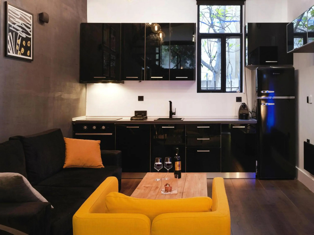 200 Mb fibre remote workers' Dreamhouse
