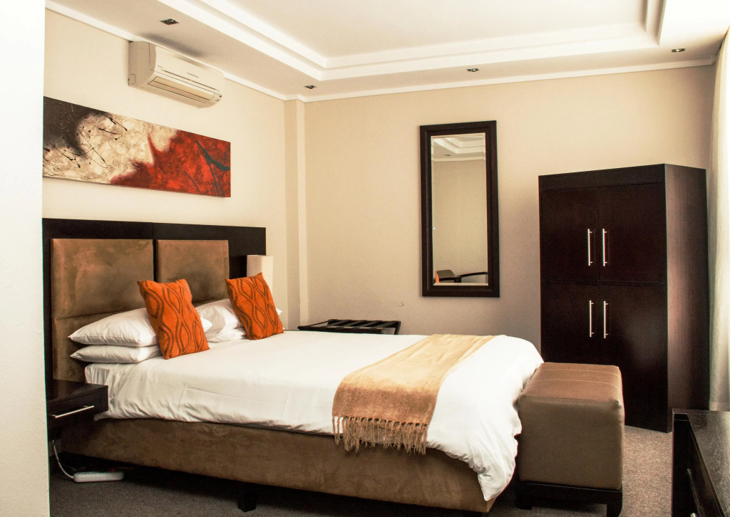 Urban Chic Boutique Hotel & Cafe