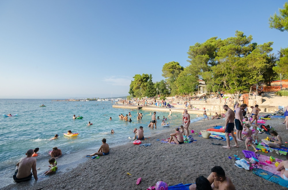 Apartment Diracca