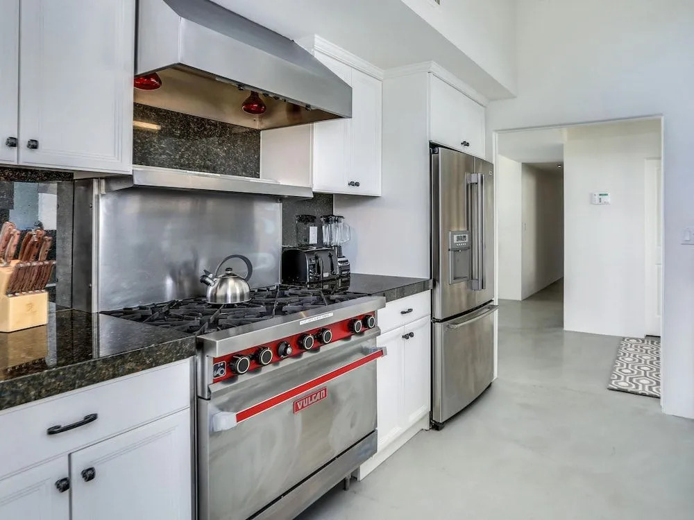 Movie Colony Palms by ACME House Company
