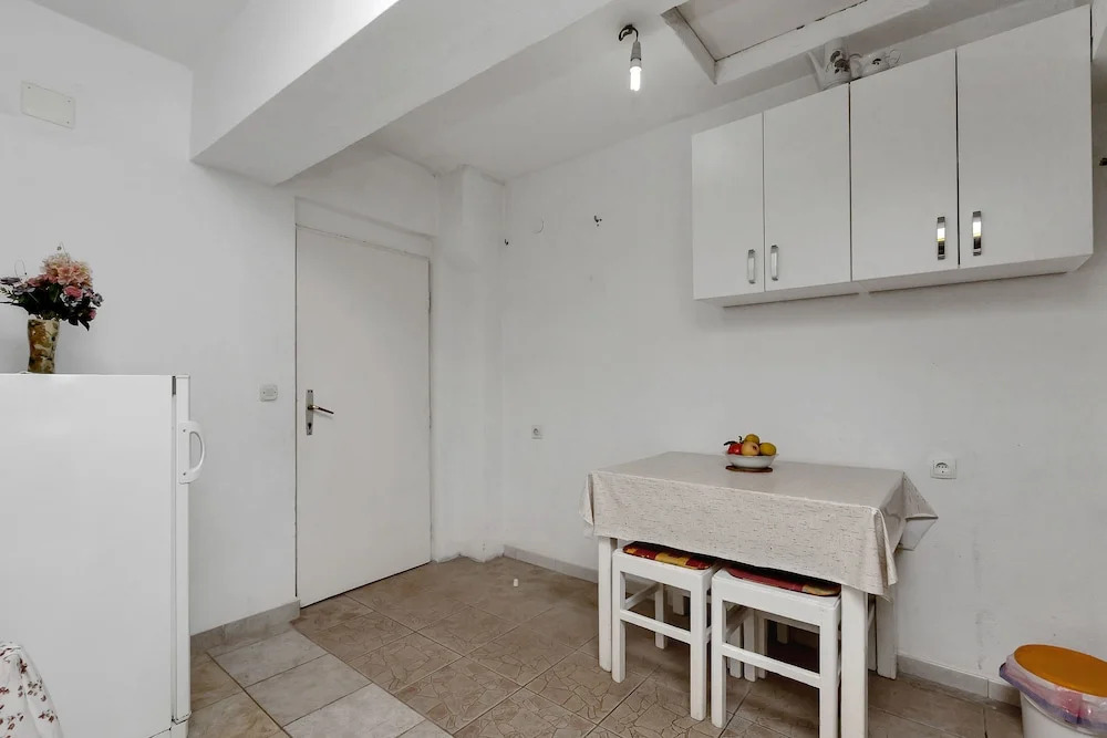 Apartments Robinzon Milivoj