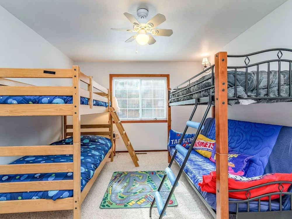 14029 Northwoods Blvd Home