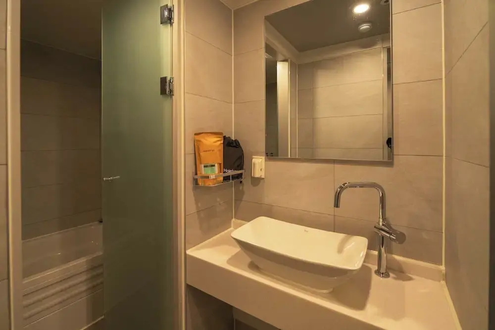 Shinchon Mayven Hotel - Foreign Tourist Tax Return Hotel