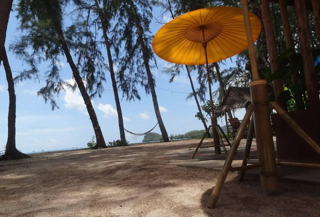 Sand Beach Bungalow
