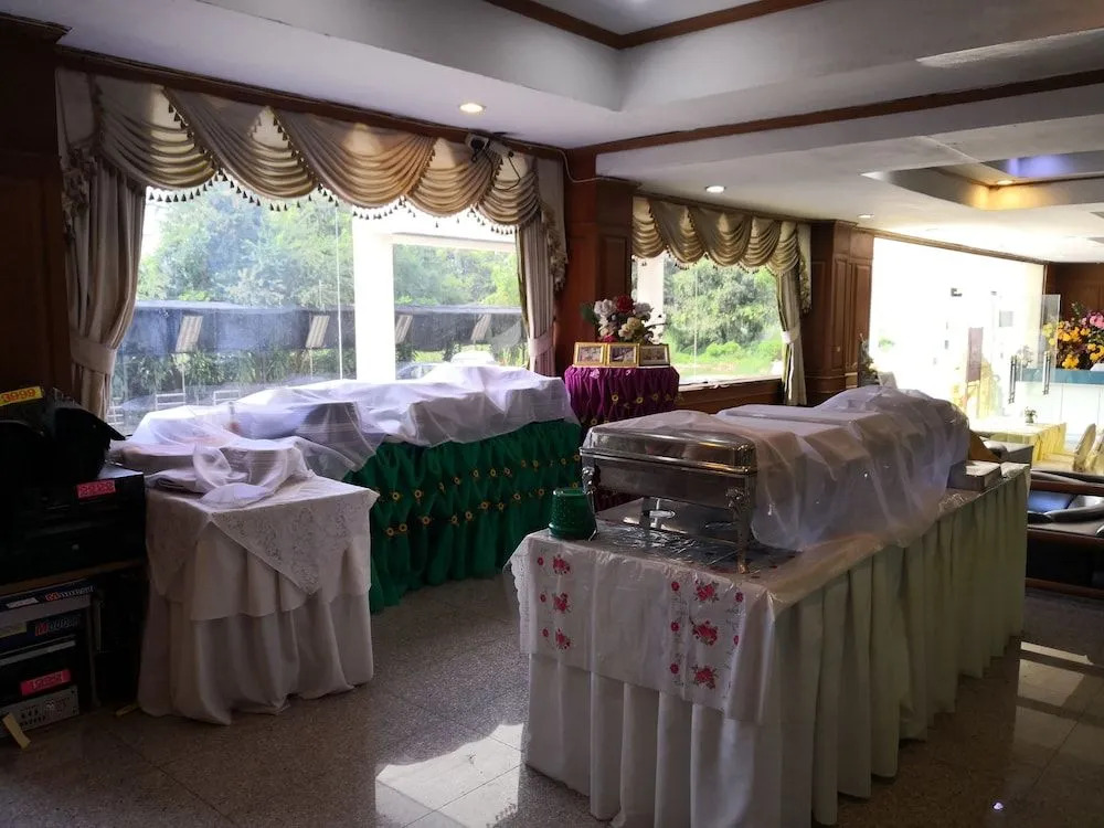 CL Garden Inn