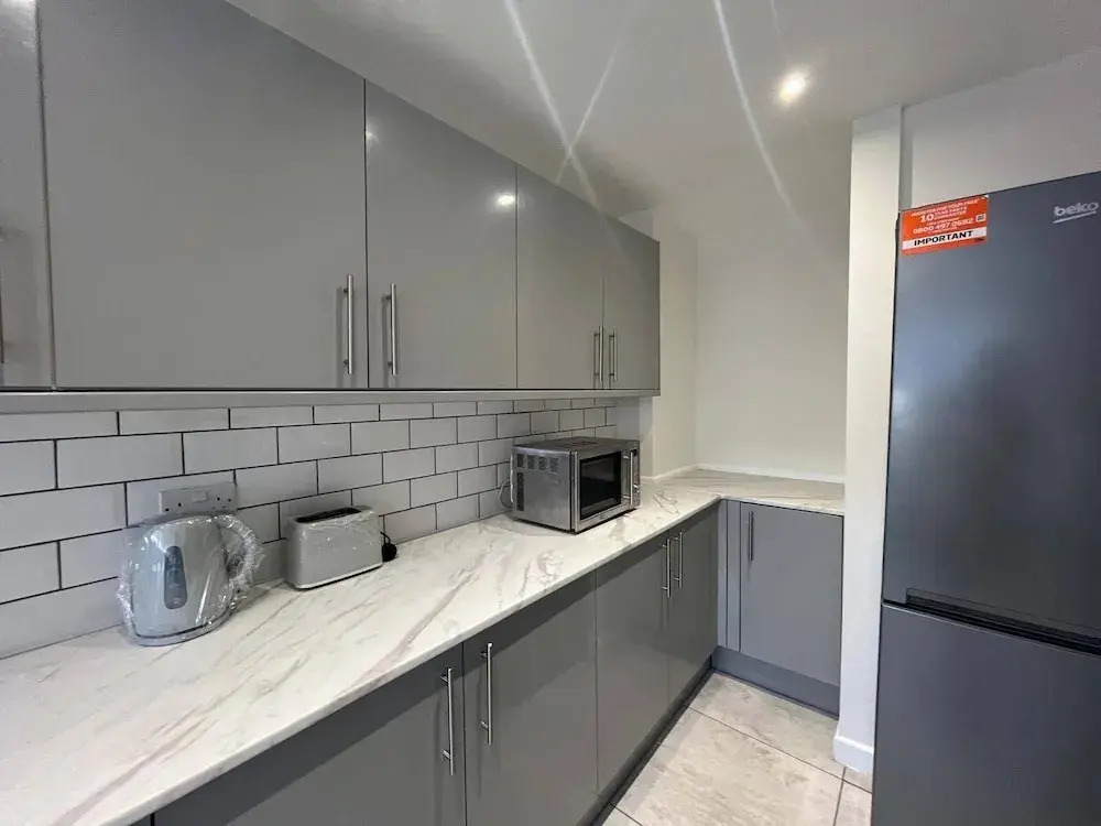 Cozy Cromwell Cottage in Croydon