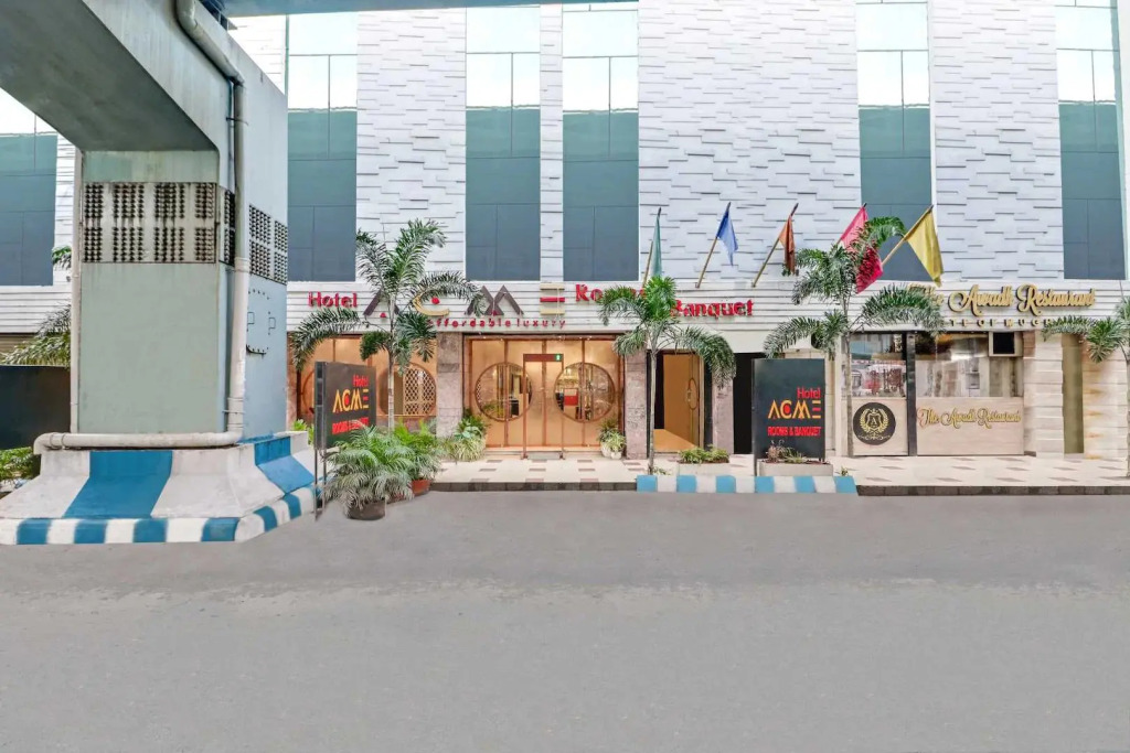Hotel Acme