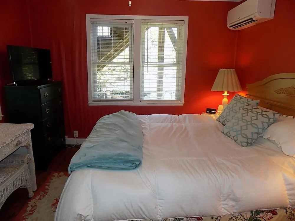 Cedar Lodge  298 2 Bedroom Home