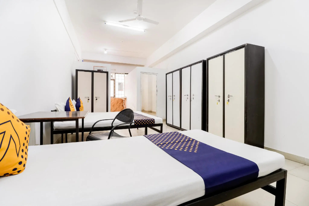 Raj Service Apartments by OYO Rooms