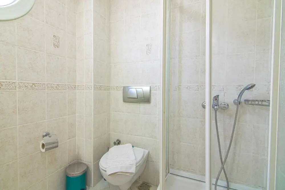 Aqua Apartments