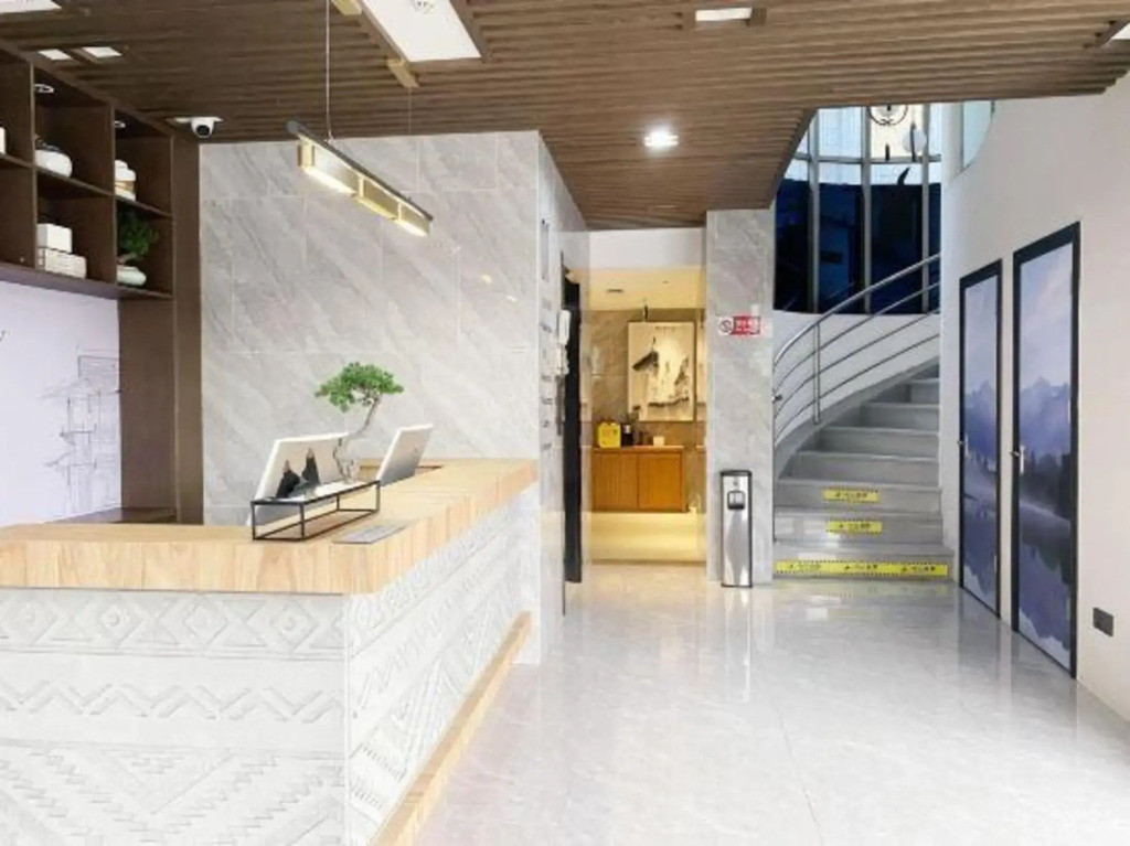 TRUE GO Hotel (Guangzhou Sun Yat-sen University Lujiang Subway Station)