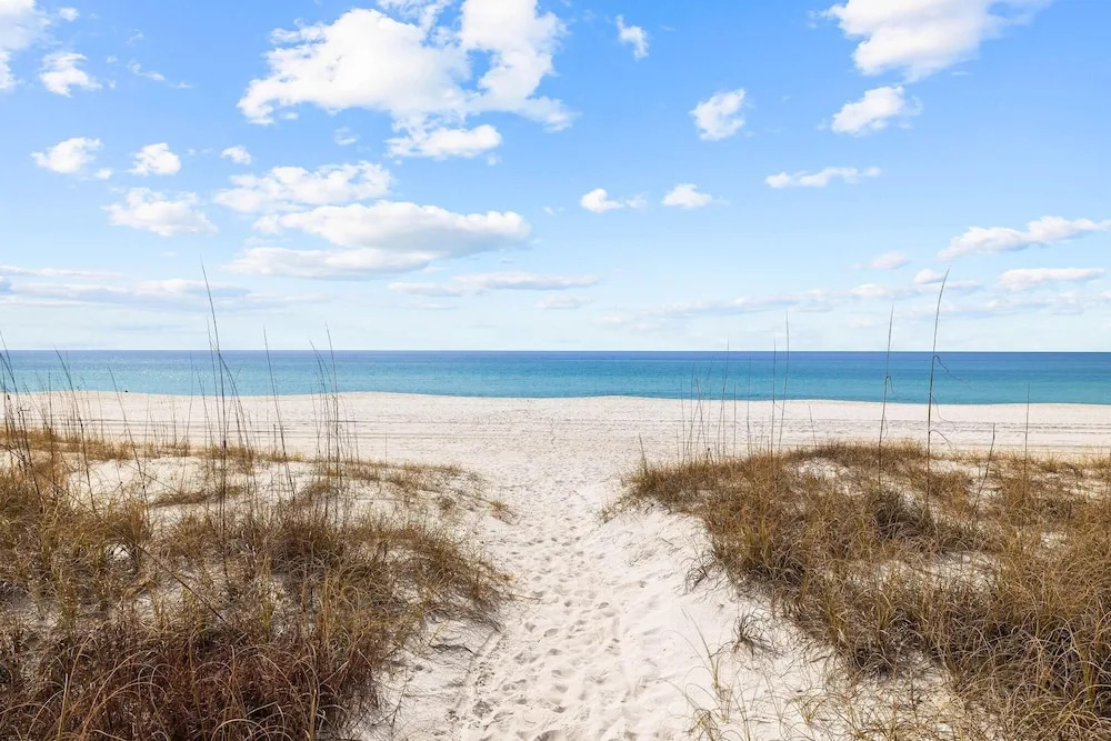 20816 Front Beach Rd