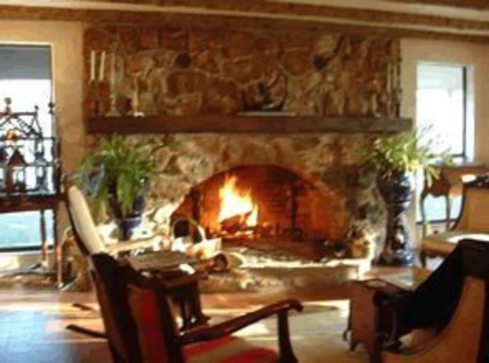 Lily Creek Lodge