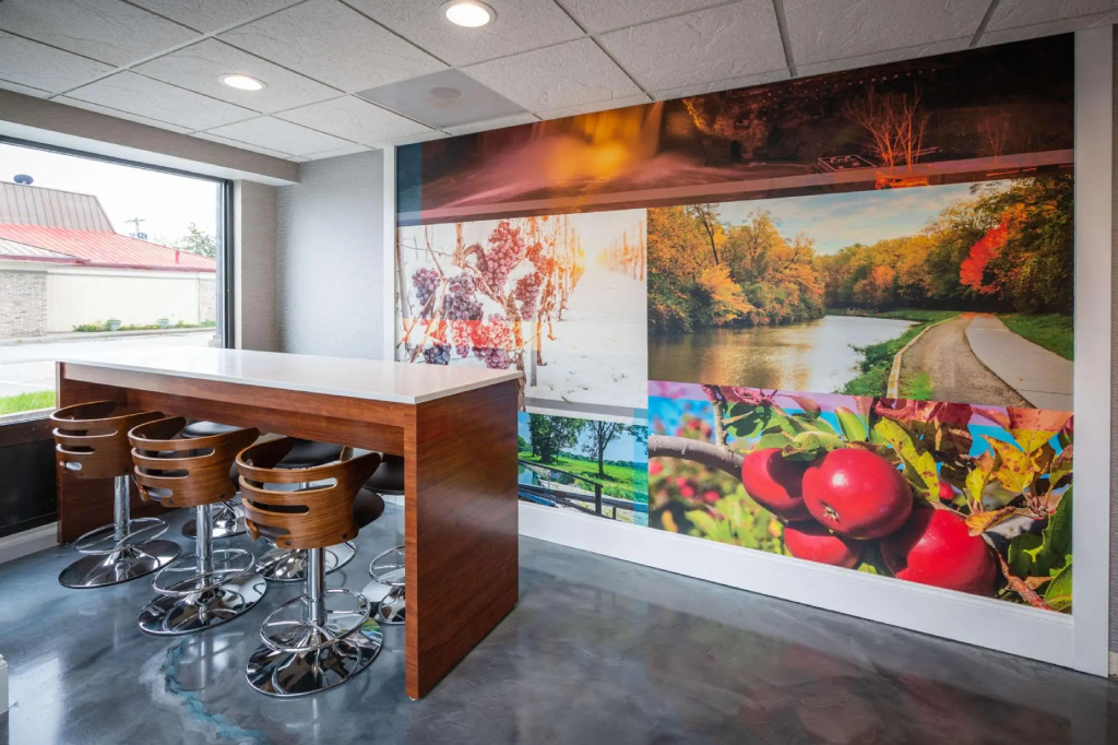 Oakfield Hotel & Suites Rochester, an Ascend Collection Hotel