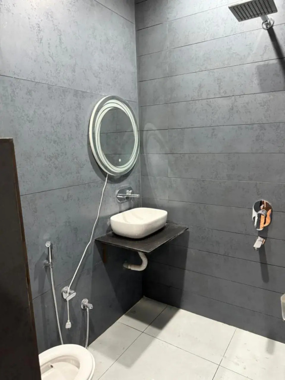 Oyo 18446 Hotel M9