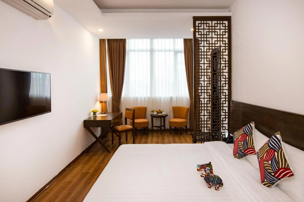 Thang Long Espana Hotel