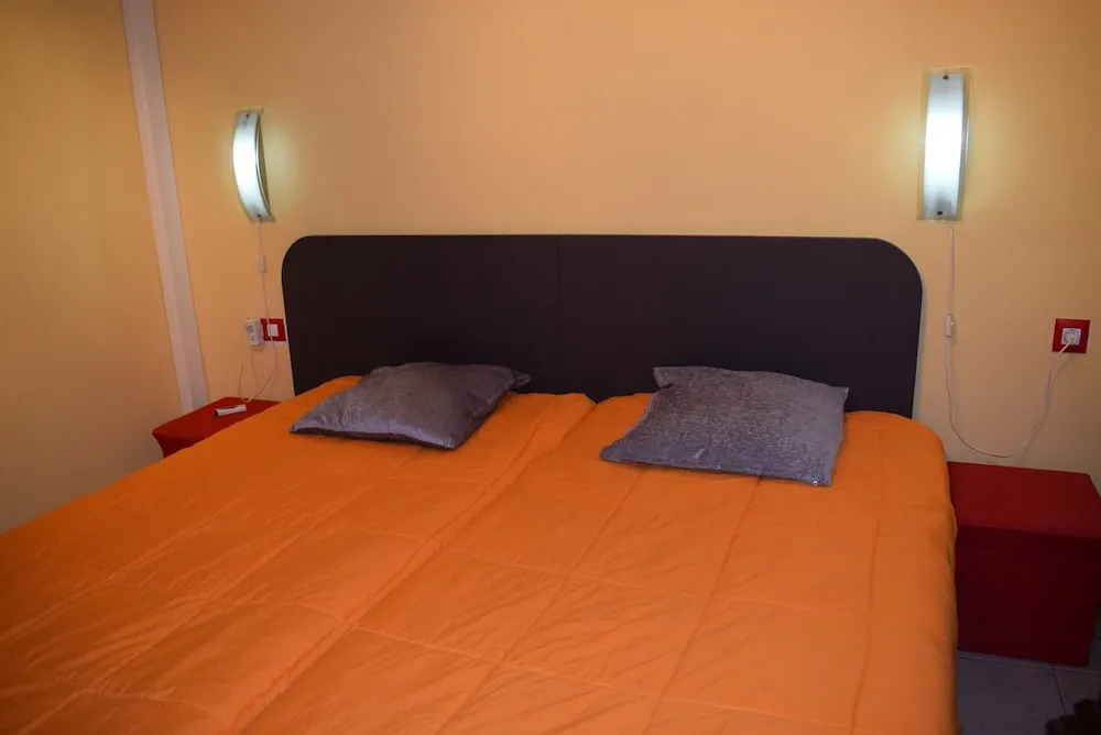 214-casa con Acceso Directo a su Amarre