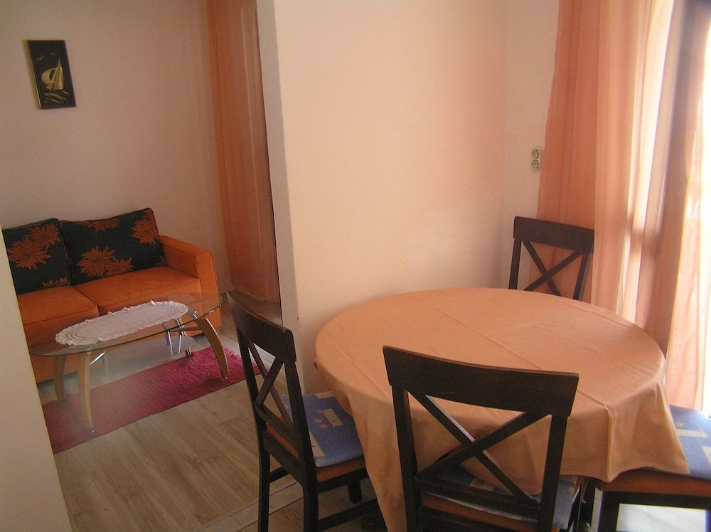 Apartments Kolinda
