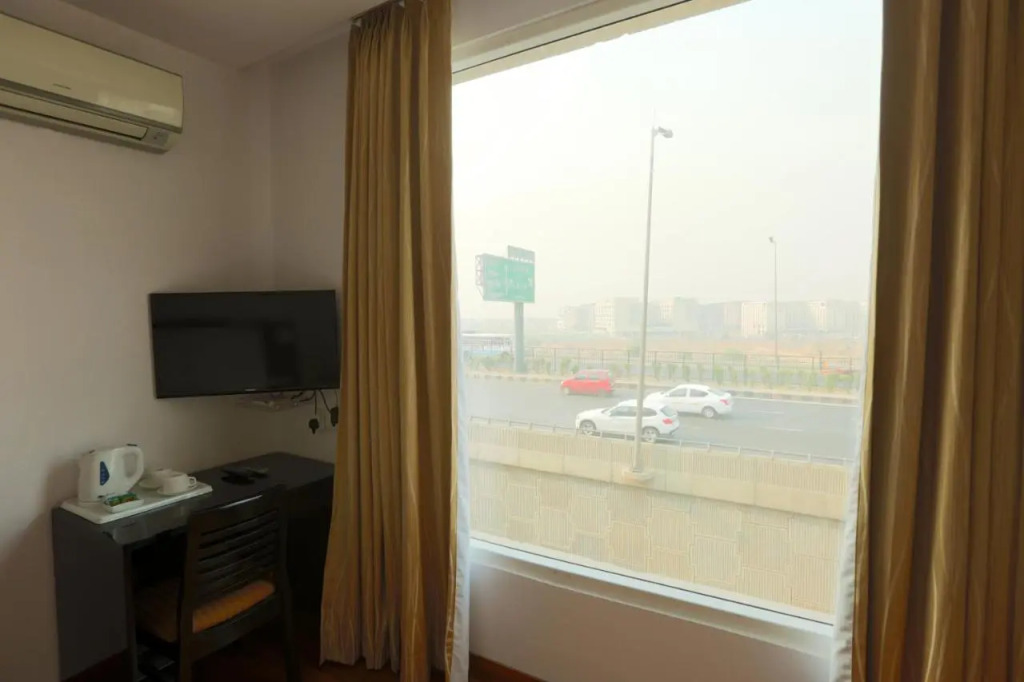 Hotel The Class , Delhi Airport