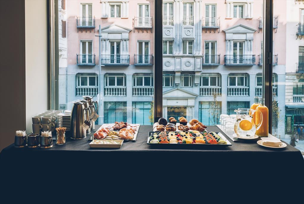 Отель Iberostar Las Letras Gran Via
