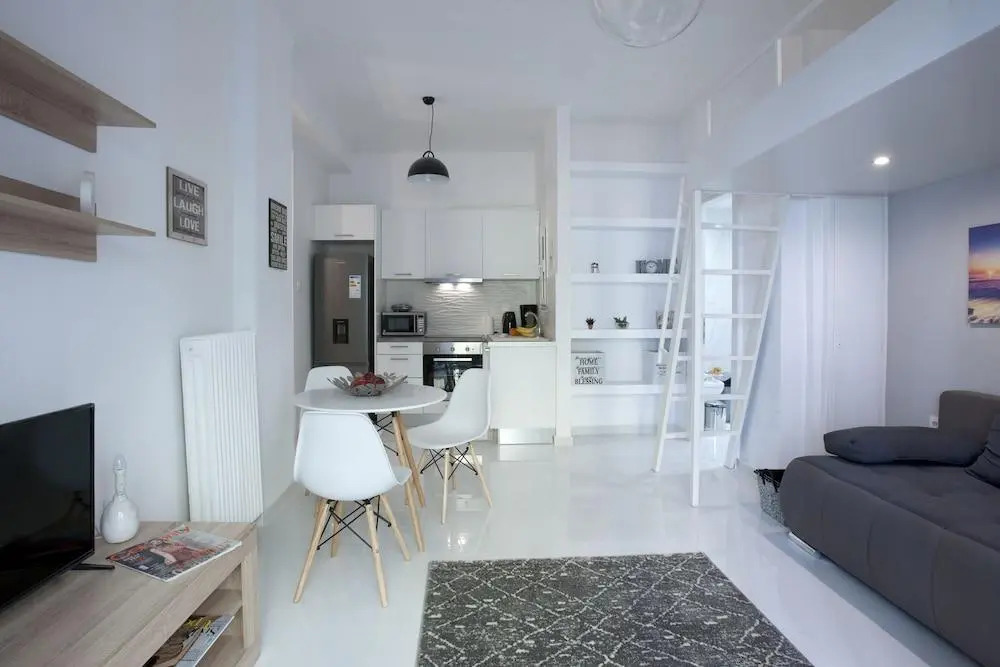 Victoria Square, Cozy and Stylish Apartment