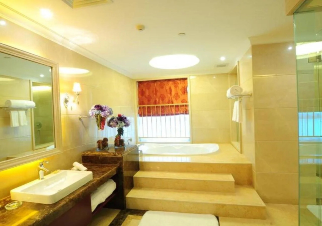 Xianyang Ocean Spring Grand Metropark Hotel