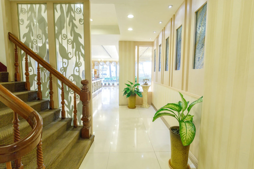 Spring Art Hotel