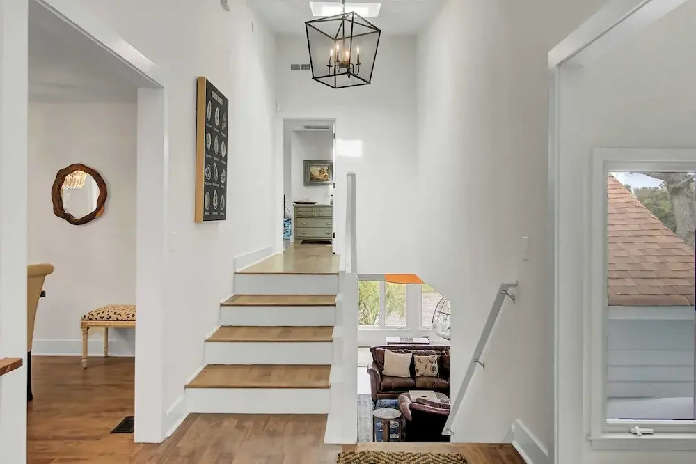 17 Oyster Row by Avantstay Lakefront Charm