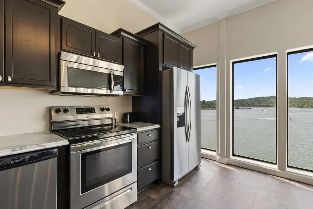 2 Bedroom Lake View Villa - Unit 203