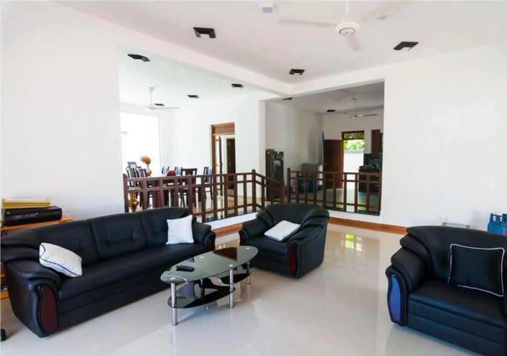 Minuri Villa