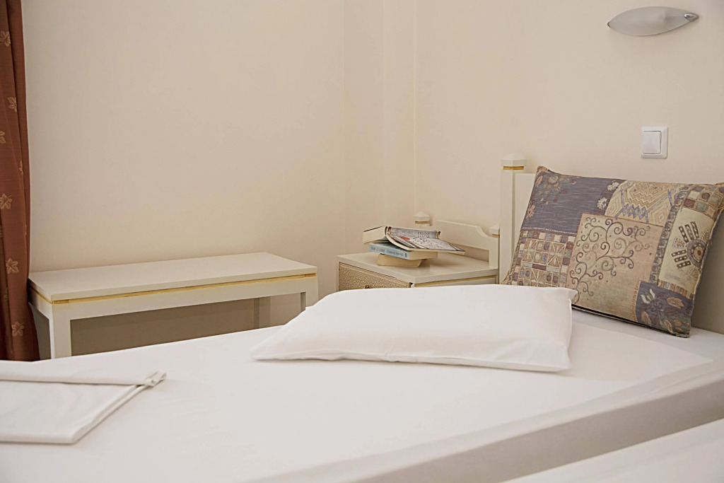 Theonia Hotel