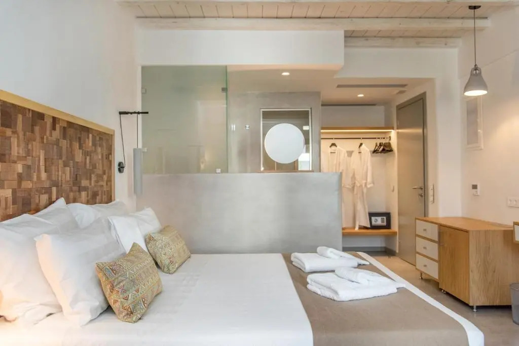 Lithos Luxury Suites