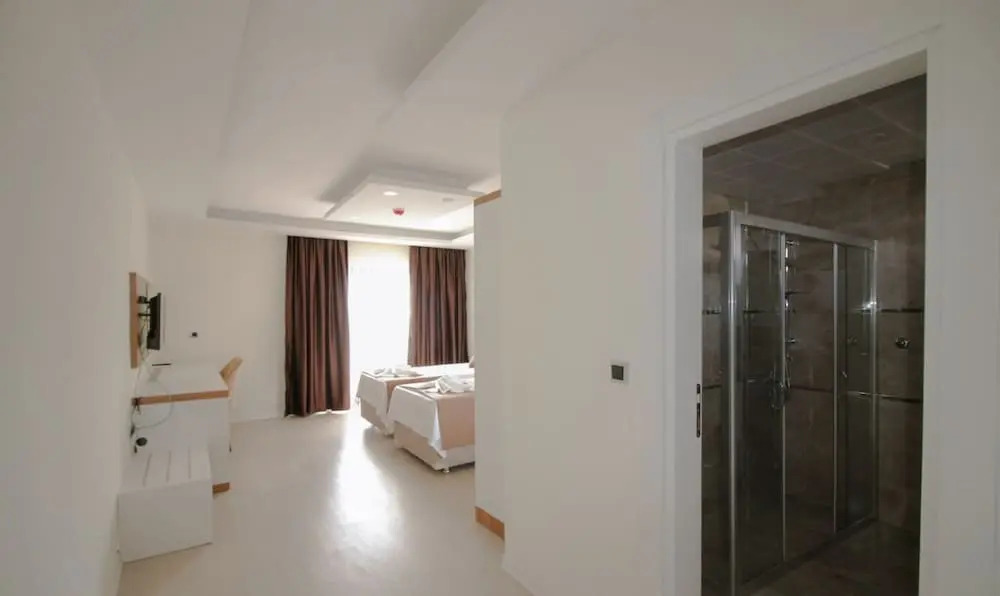 Green Garden House Hotel