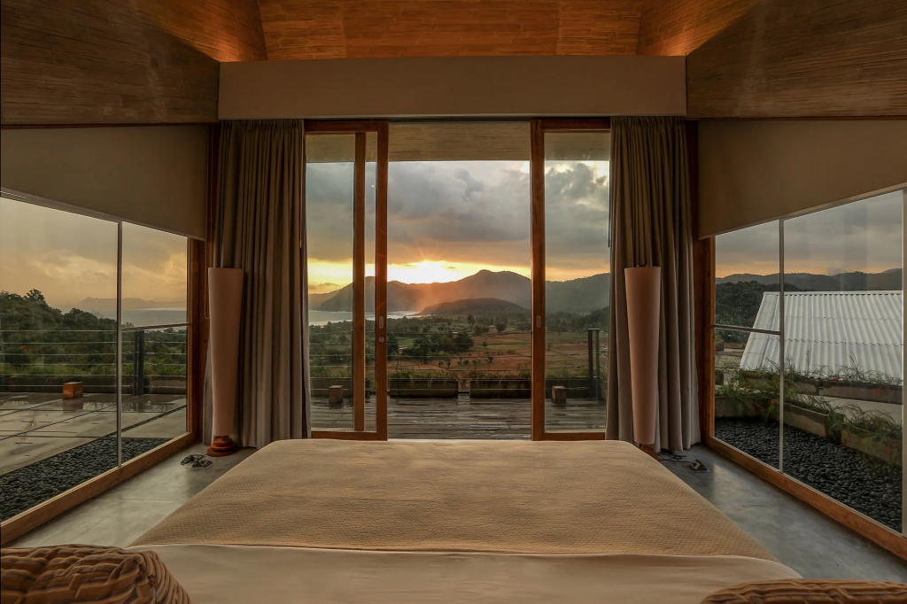 Seven Havens Residence
