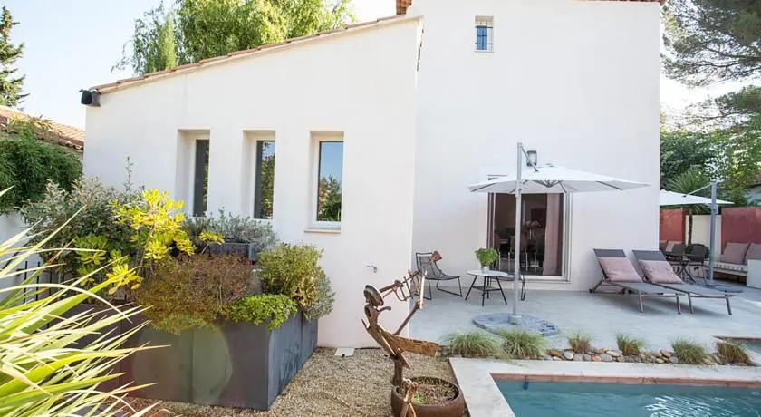 Squarebreak - Villa with Pool