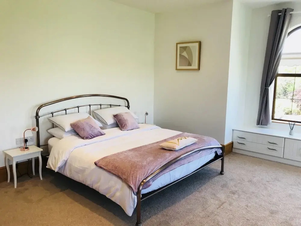 Beechtree Manor Stunning 4 Bedroom Home