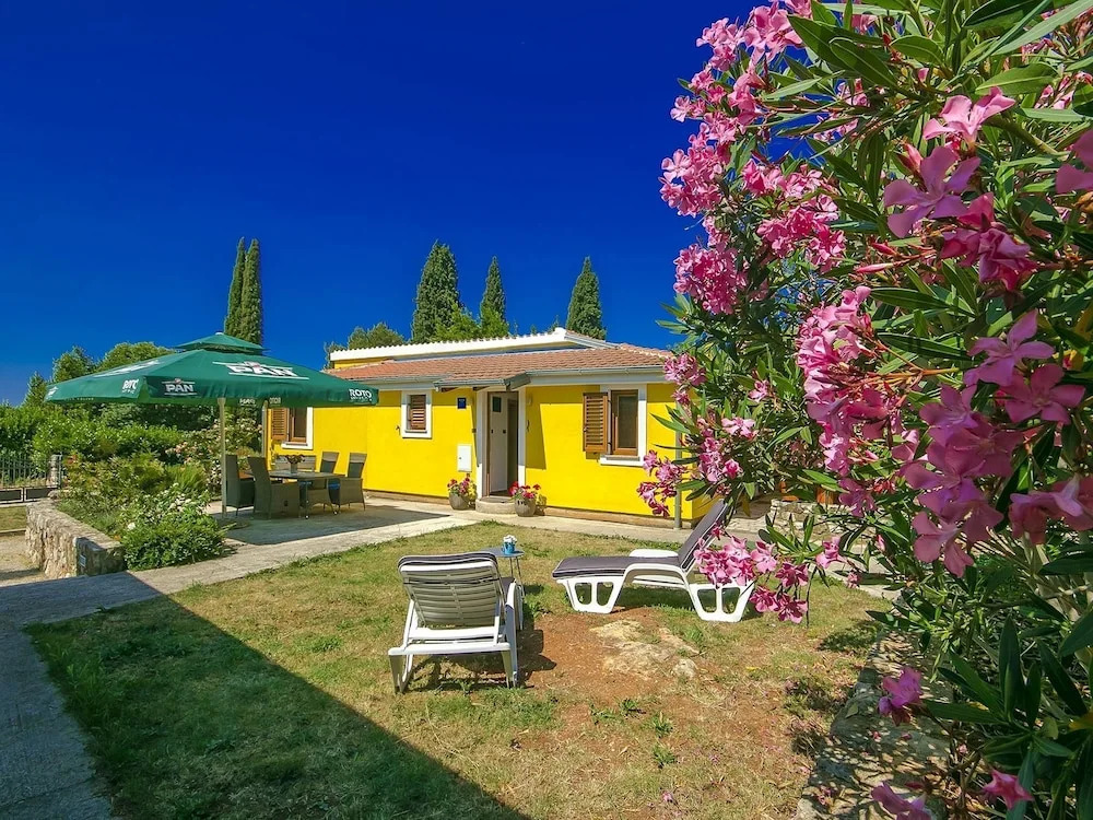 Nice Detached House on the Outskirts of Rovinj And Only 400m From the Beach