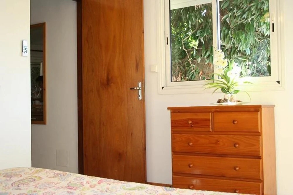 House with One Bedroom in Sainte-Clotilde, with Wonderful Mountain View, Enclosed Garden And Wifi - 30 Km From the Beach