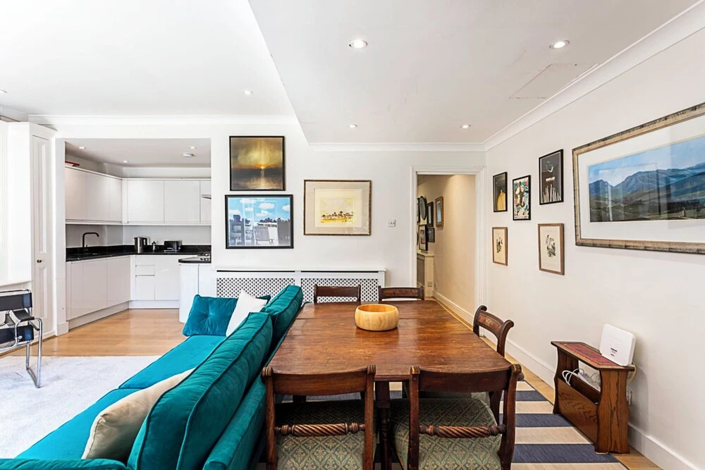 Kensington Retreat With Private Patio