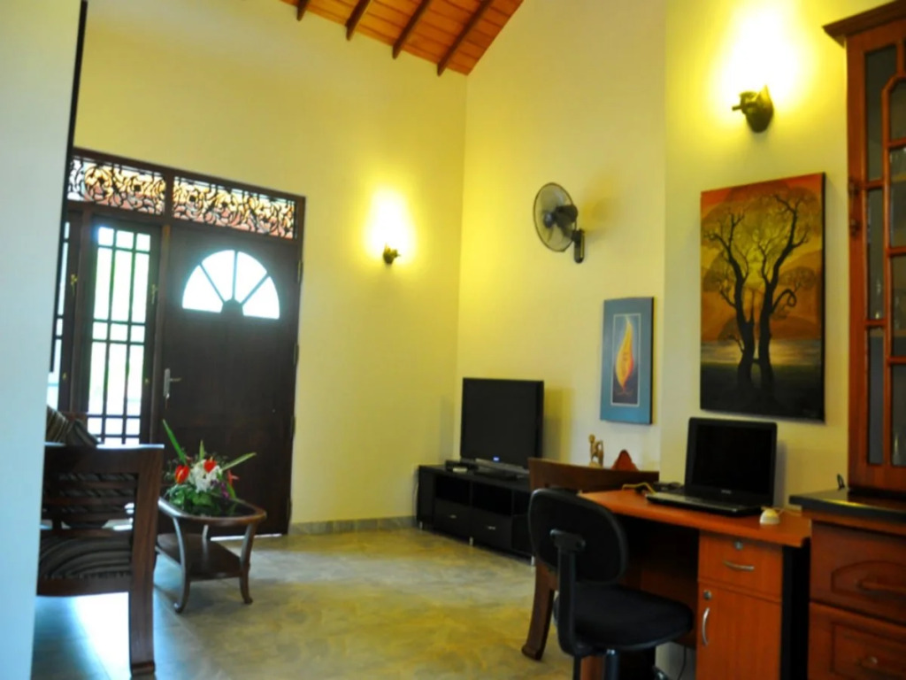 Canal Villa