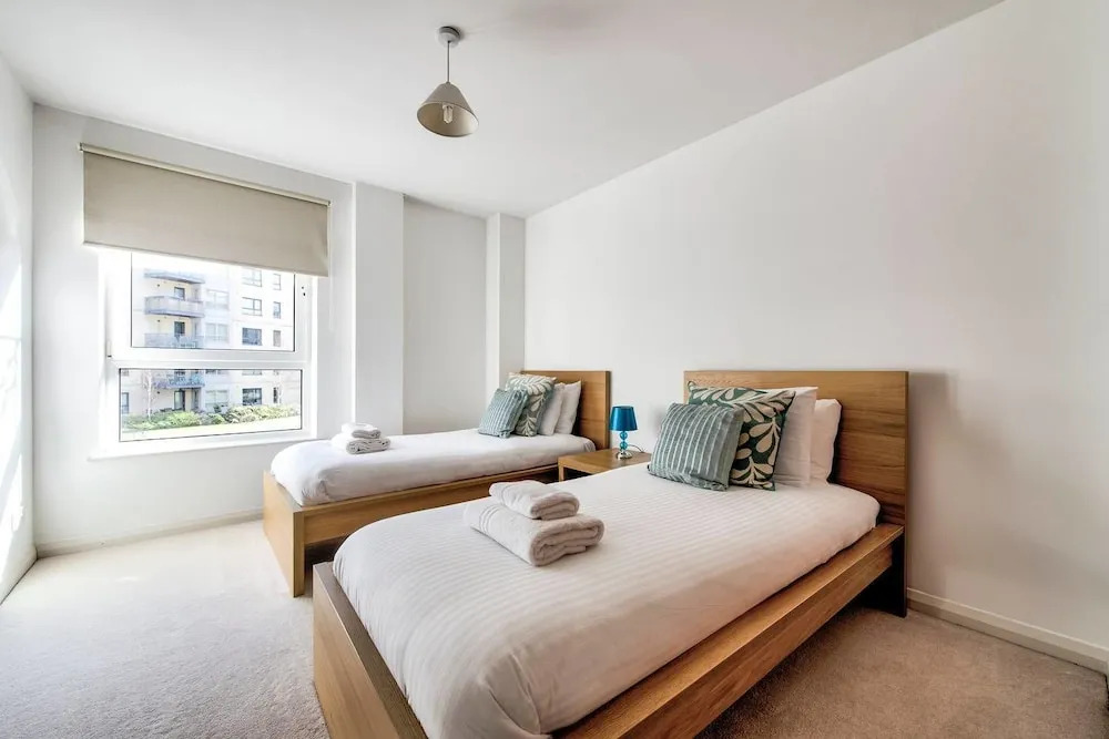 Delightful Two Bed Apartment At The Shore
