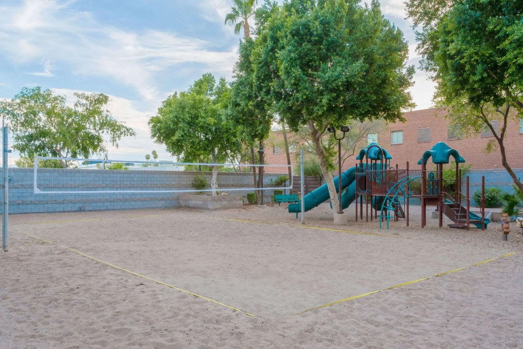 Wyndham Garden Phoenix Midtown