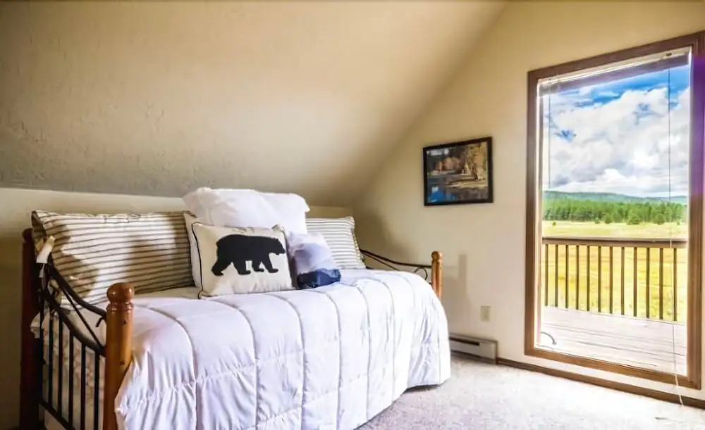 Mountain View Cabin 3 Bedrooms 2 Bathrooms Home
