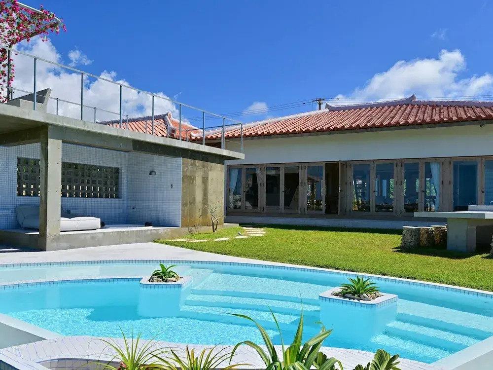 石垣ヒルズ® / ishigaki Hills®