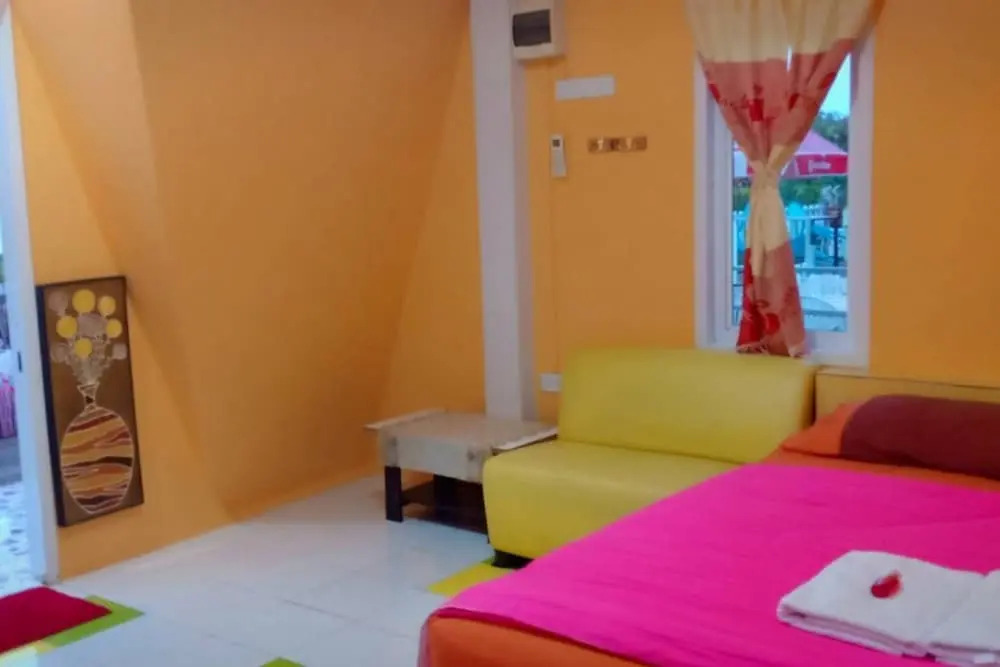 OYO 922 Thammachart Resort Kaosrichang