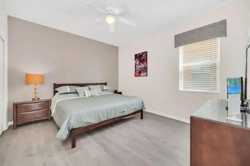 Stunner 6Br W/ South Pool, Lake View & Near Golf