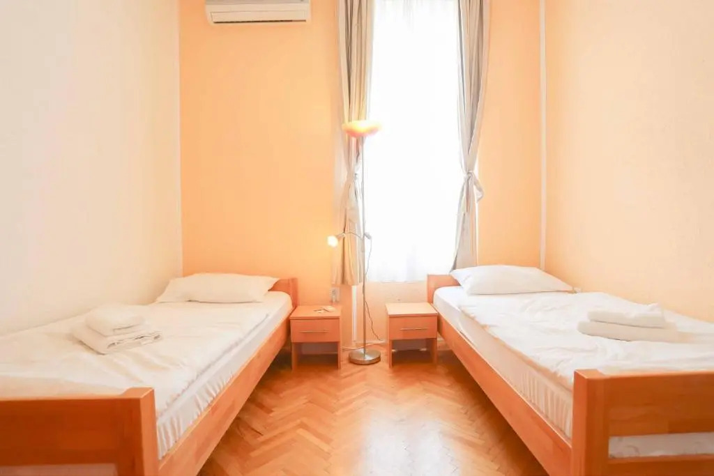 Pigeon Square Rooms