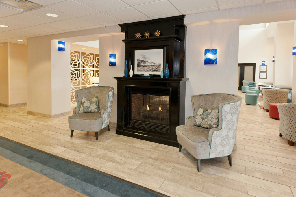 Hampton Inn & Suites McComb