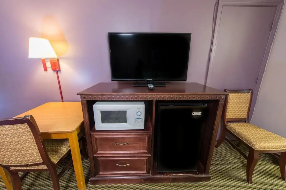 Budget Inn Express